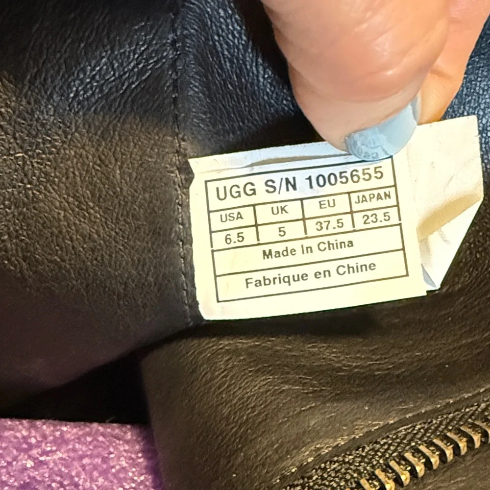 UGG Black Linde high Heeled Boots - Picture 2 of 5